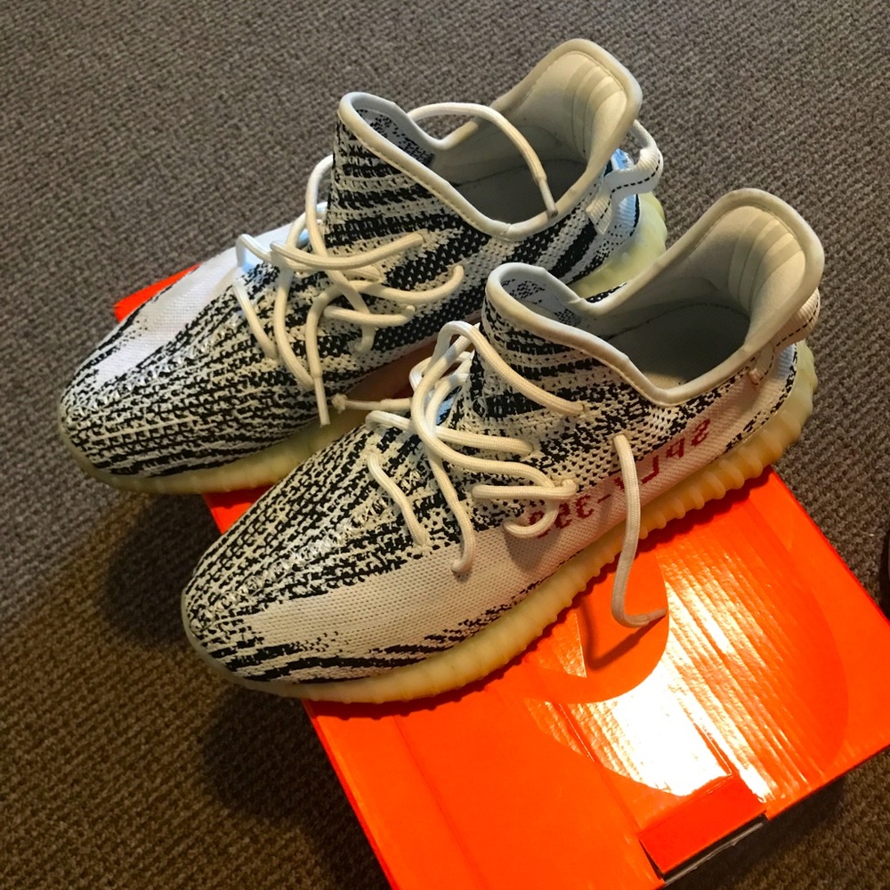 Yeezy boost 350 zebra